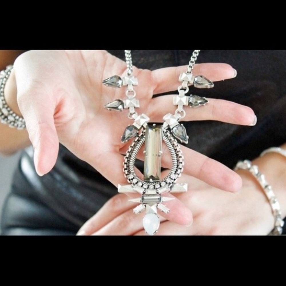 :: Stella & Dot Eclipse Statement Necklace - image 3